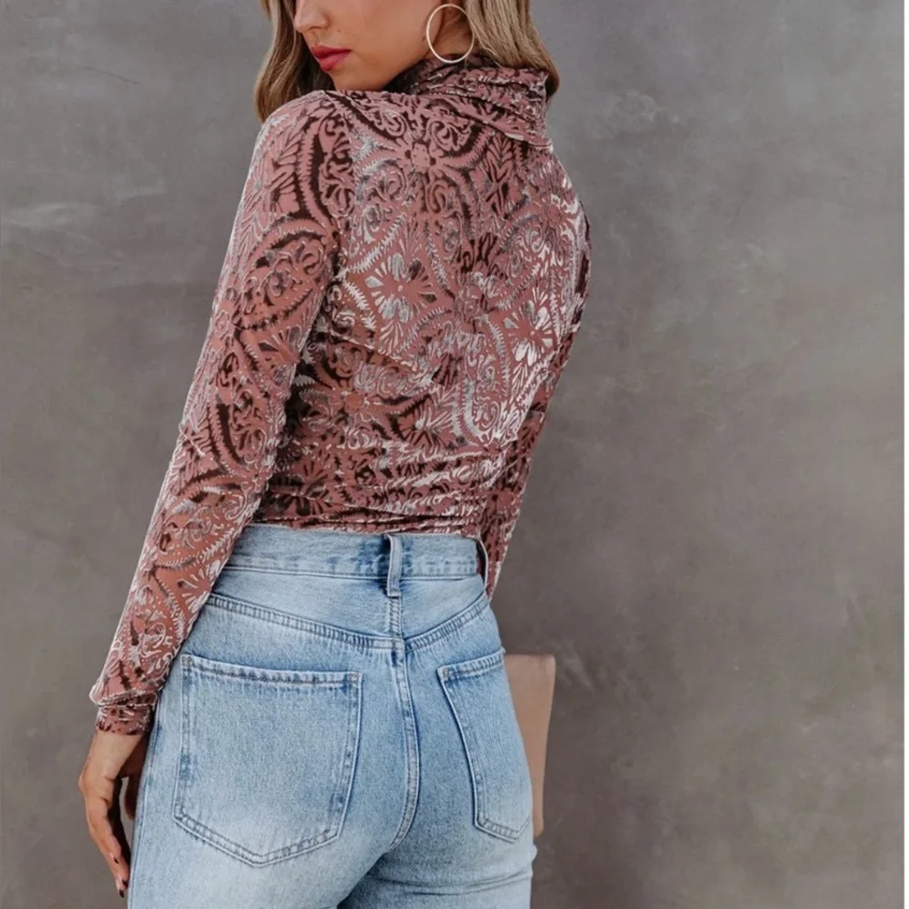 VICI Tessy Velvet Burnout Boho Printed Turtle Neck size mauve pink size XL - Picture 2 of 11